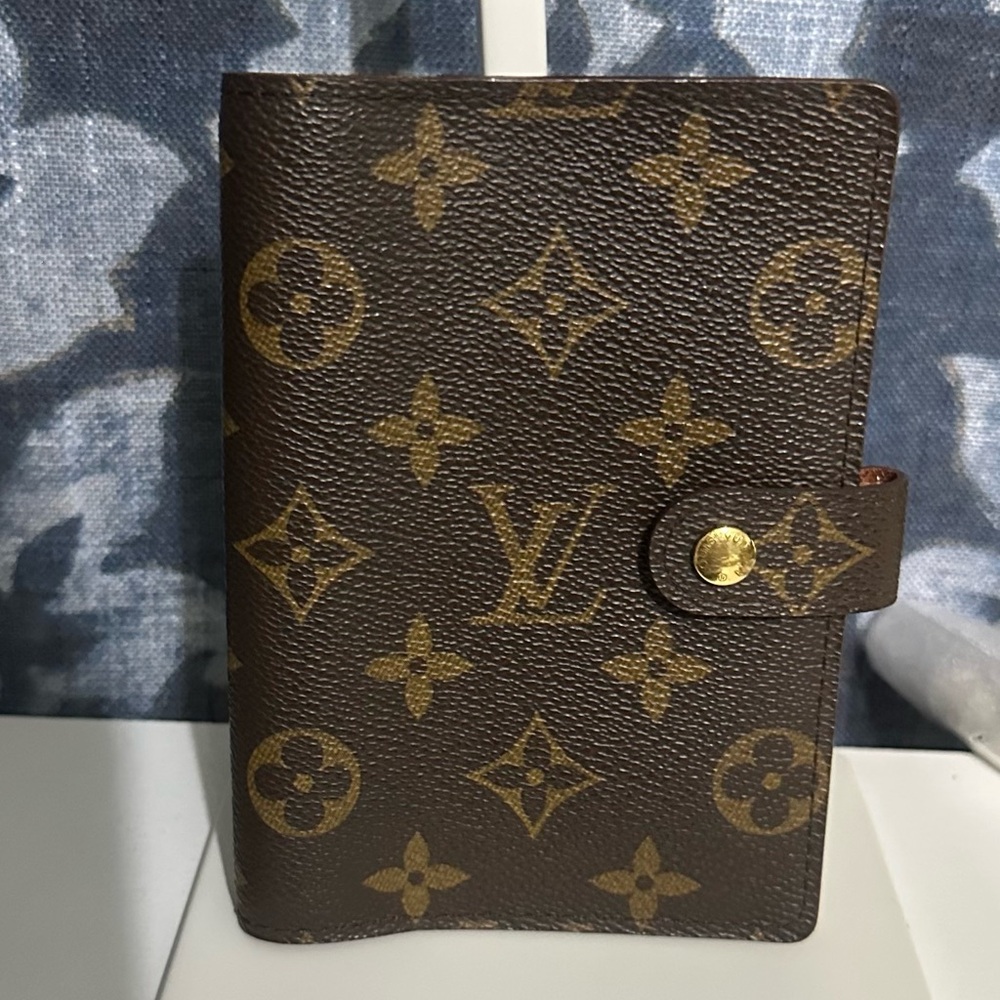 -SOlD-Louis Vuitton Monogram Medium Ring Agenda Cover